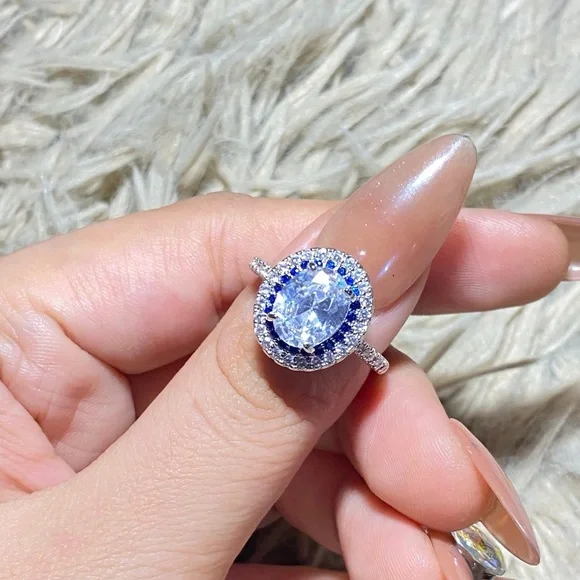 925 Sterling Silver Oval cut white Blue Cubic Zirconia Infinity Band Ring Sz 9 - Picture 2 of 6